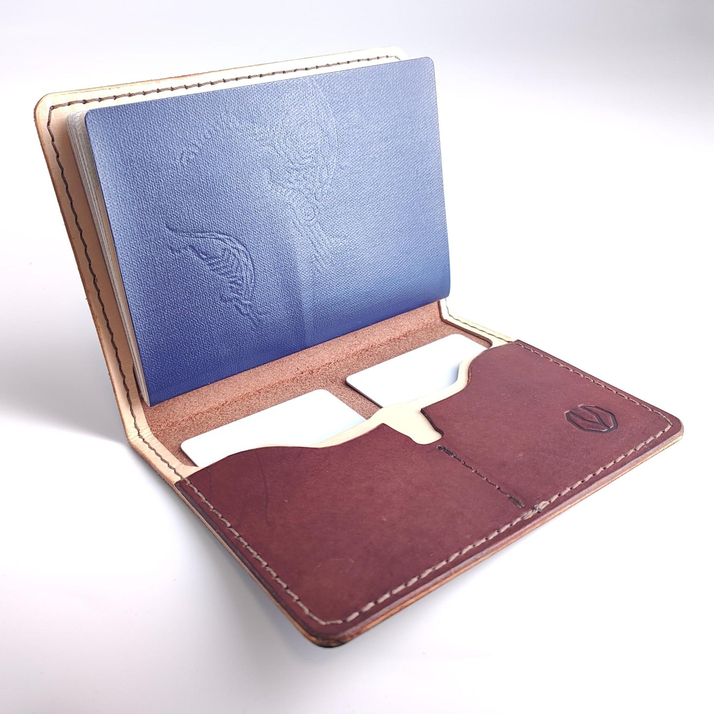 Minimalist Longhorn Passport Wallet Bovine Series — leather