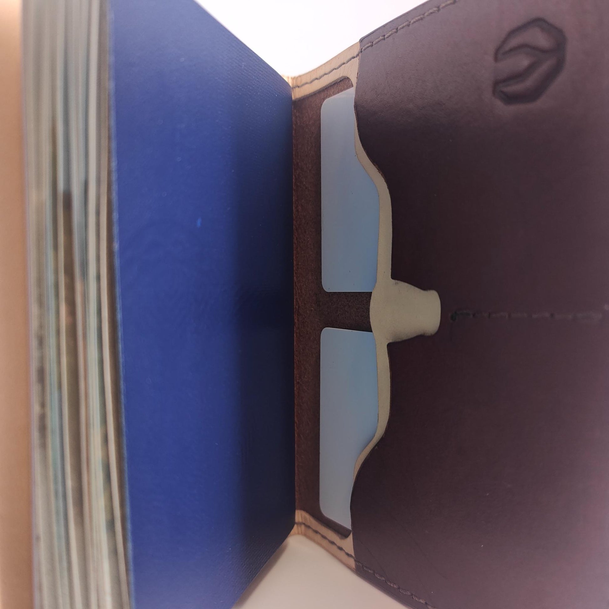 Minimalist Longhorn Passport Wallet Bovine Series — leather