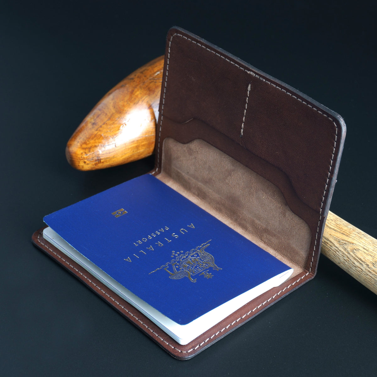 Minimalist Passport Wallet (Kangaroo Series)