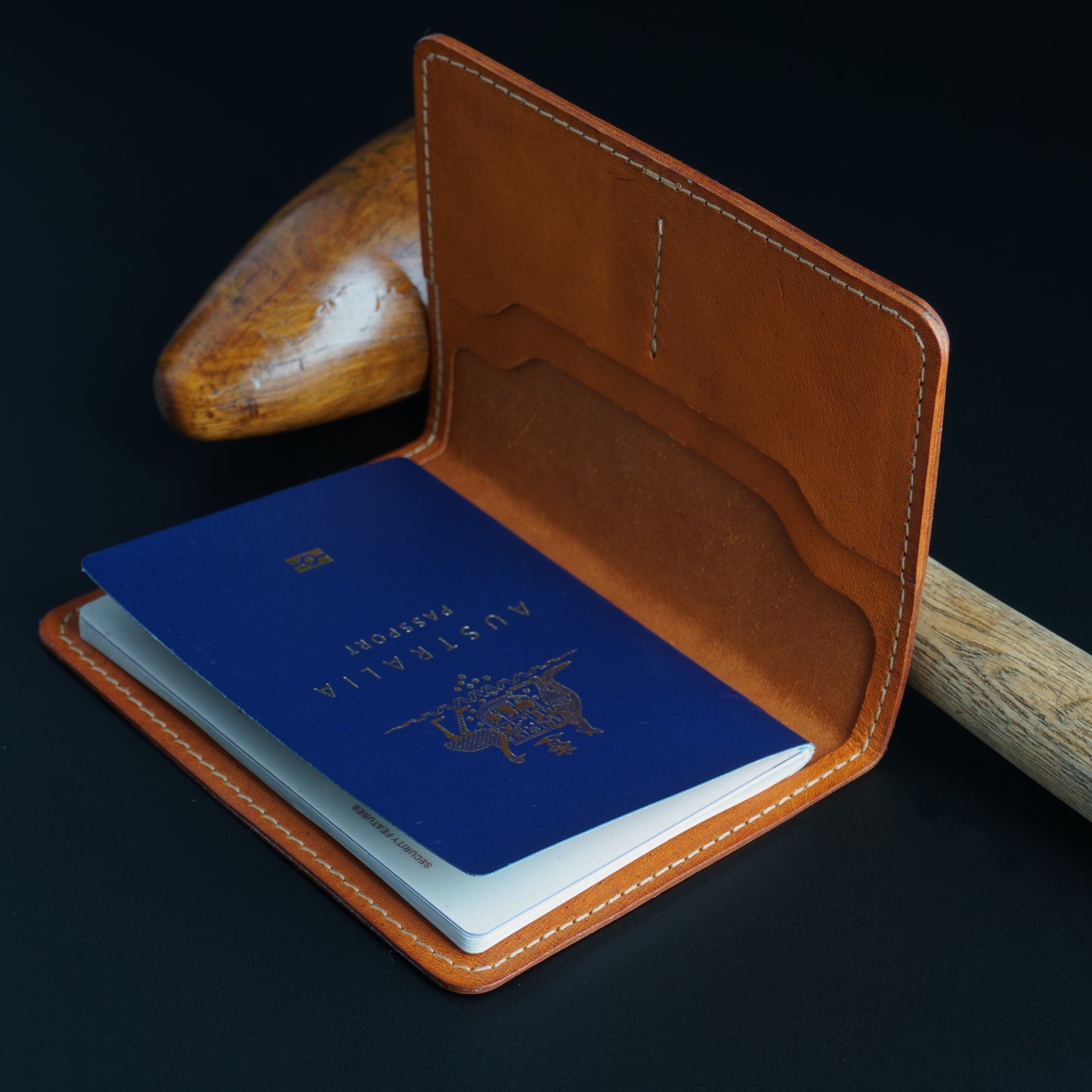 Minimalist passport wallet in kangaroo leather