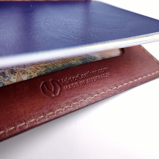 Minimalist Passport Wallet Bovine Series — green leather