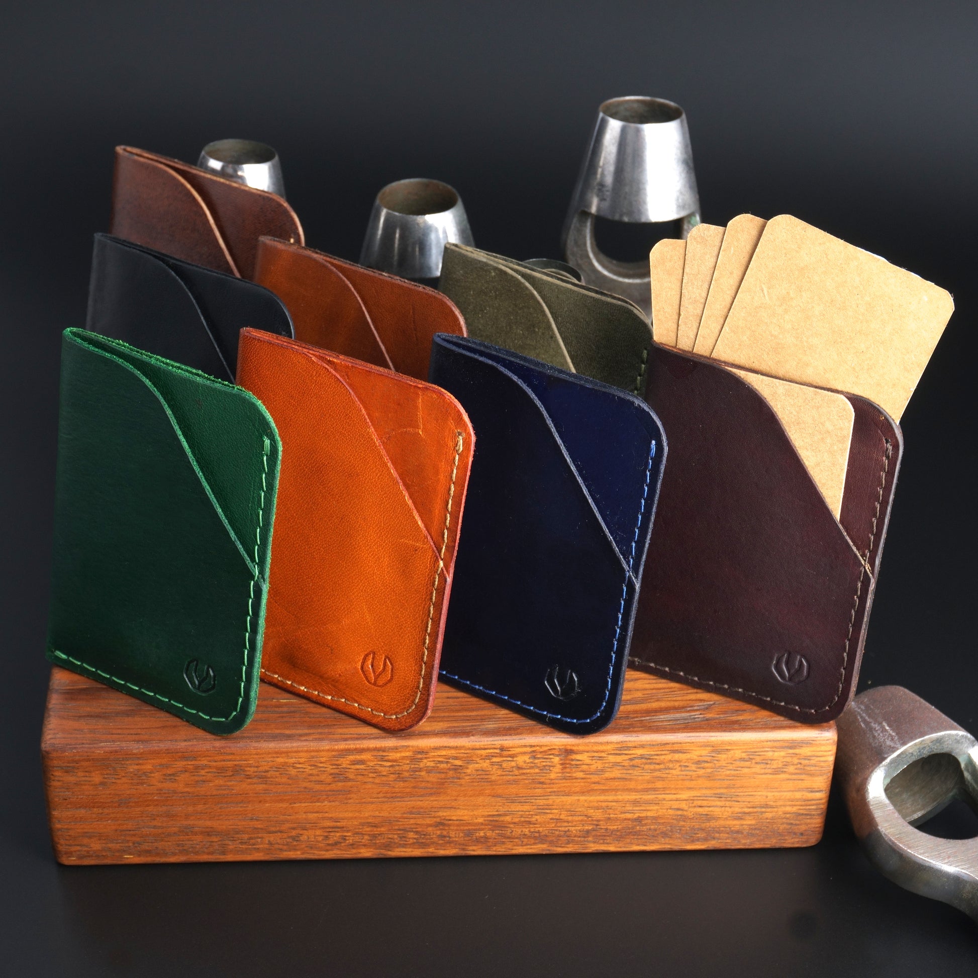 Pop-up wallet in kangaroo leather
